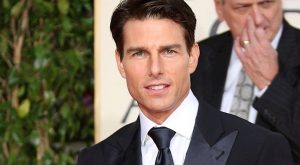 TOM CRUISE ALTIN KÜRE MÜKAFATLARINI İADE ETTİ TOM CRUISE ALTIN KÜRE MÜKAFATLARINI İADE ETTİ