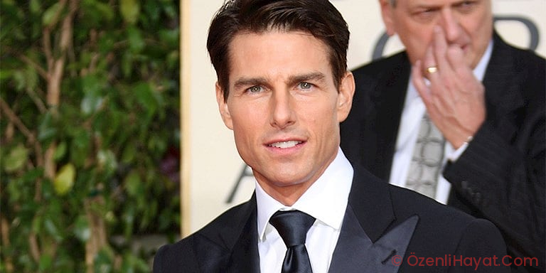 TOM CRUISE ALTIN KÜRE MÜKAFATLARINI İADE ETTİ
